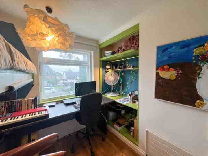 House for sale in Norbury Hill‚  London‚ SW16