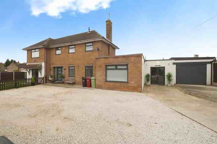 Casa in vendita a Elm Tree Avenue‚  Mansfield‚ NG20