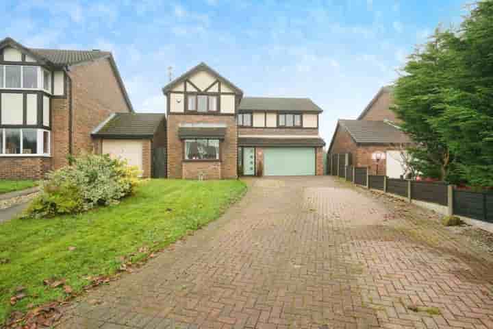 House for sale in Old Vicarage‚  Bolton‚ BL5