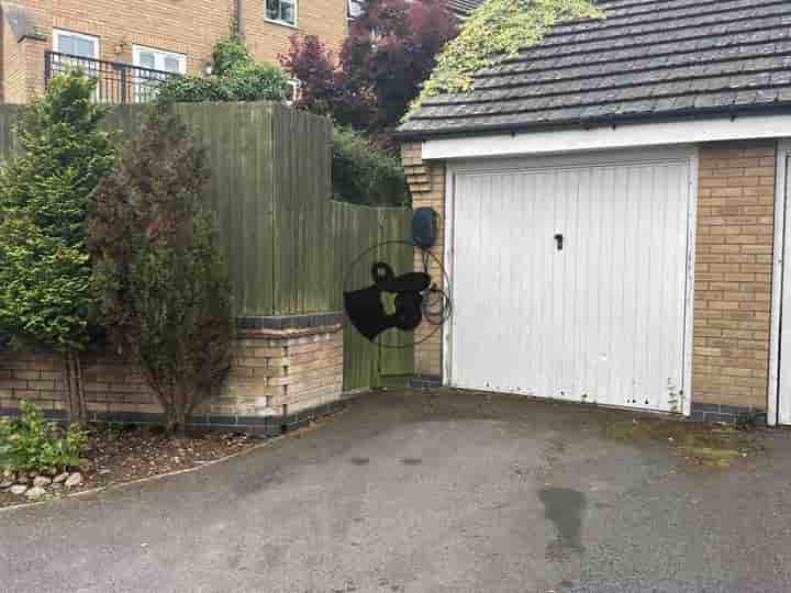 Casa para venda em Malsbury Avenue‚  Leicester‚ LE7