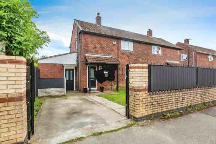 Casa para venda em Radcliffe Road‚  Barnsley‚ S71