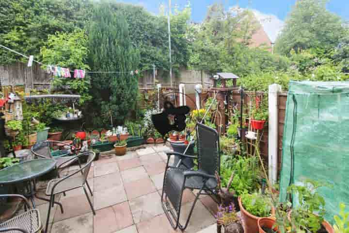 House for sale in Clement Street‚  Wakefield‚ WF2