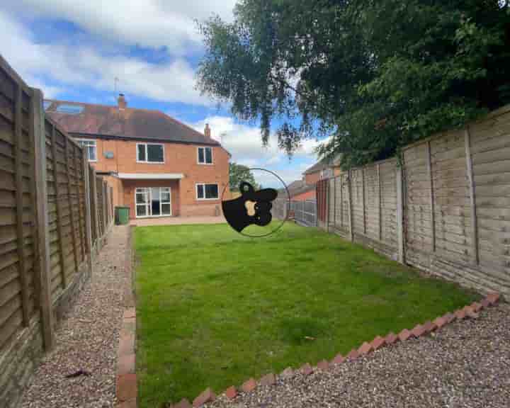 House for sale in Meadowhill Crescent‚  Redditch‚ B98