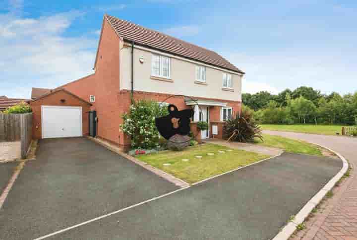 House for sale in Annethomas Crescent‚  Droitwich‚ WR9