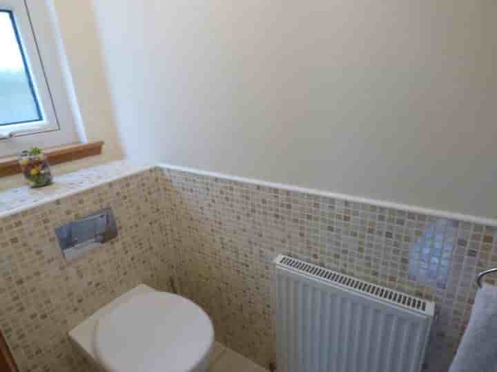 House for sale in Muir Place‚  Lochgelly‚ KY5