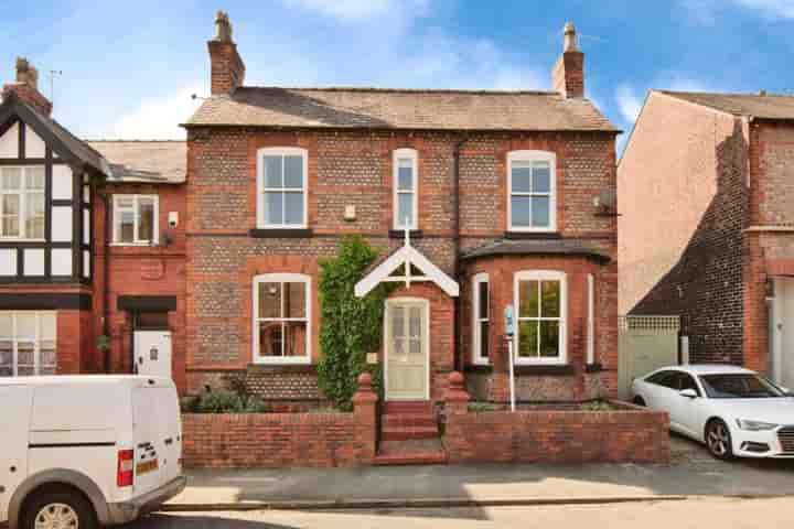 Casa para venda em Brown Street‚  Altrincham‚ WA14