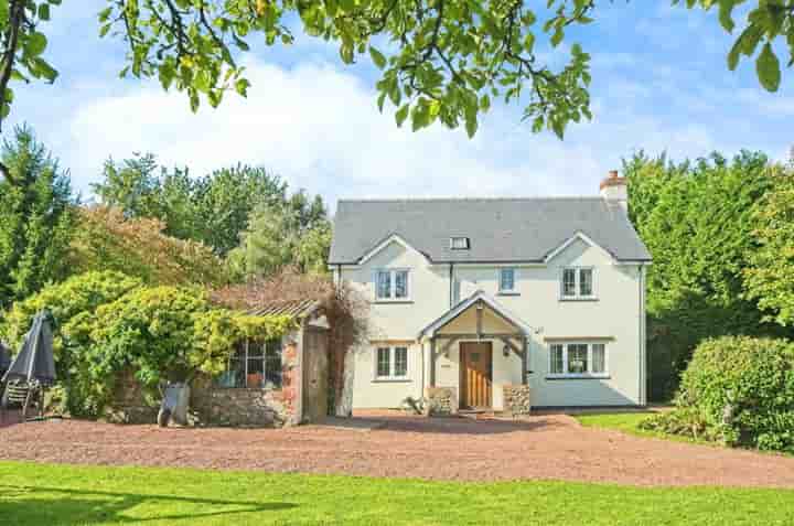 House for sale in Five Lanes‚  Caldicot‚ NP26