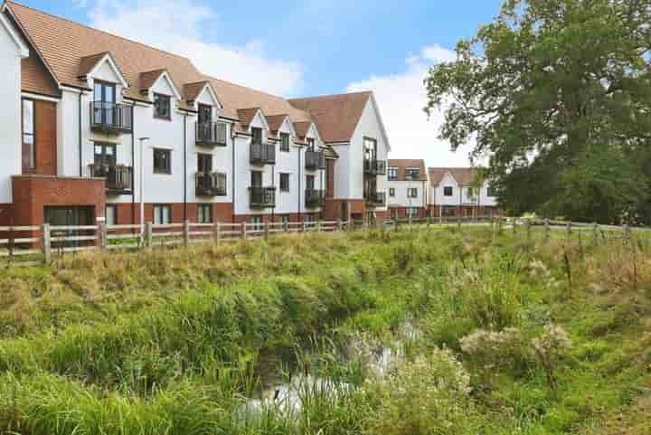 Apartment for sale in Quiller Avenue‚  Reading‚ RG2