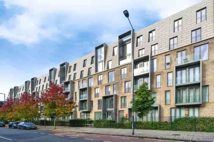 Apartment for sale in Kilburn Park Road‚  London‚ NW6