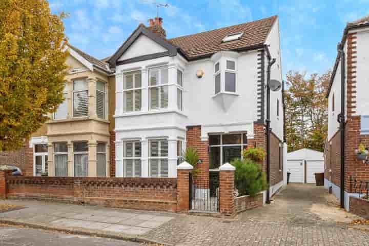 House for sale in Amberley Road‚  Portsmouth‚ PO2