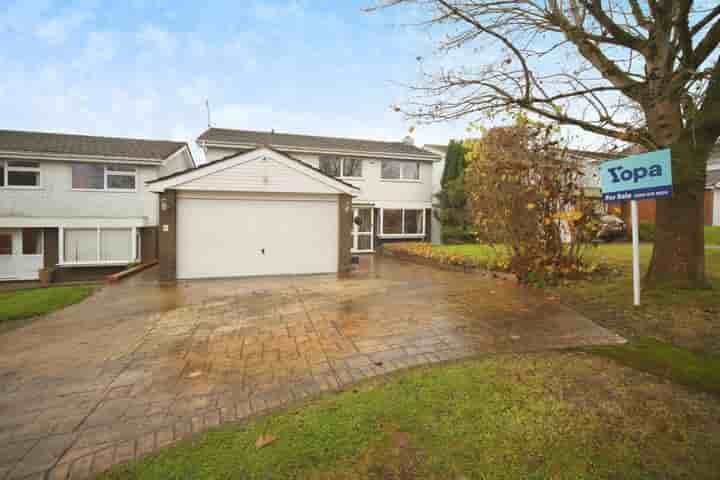 Casa en venta en Compton Close‚  Redditch‚ B98