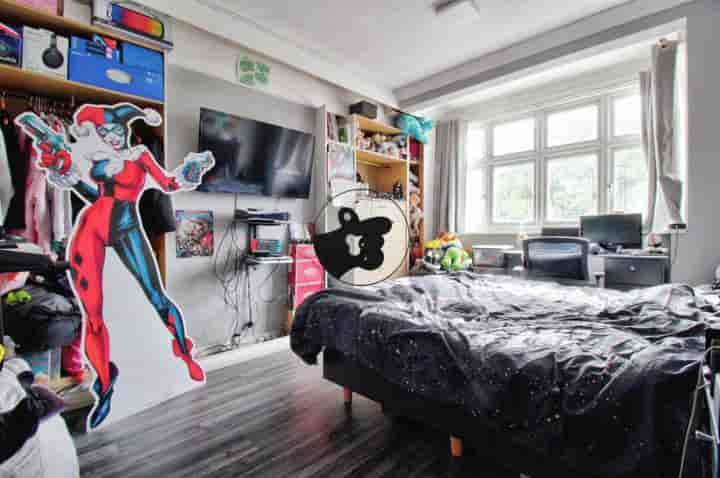 House for sale in Havering Road‚  Romford‚ RM1