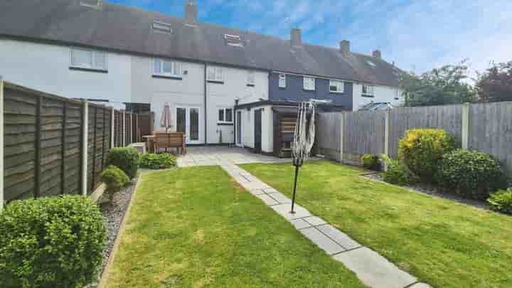 Дом для продажи в Hinton Close‚  Stafford‚ ST17