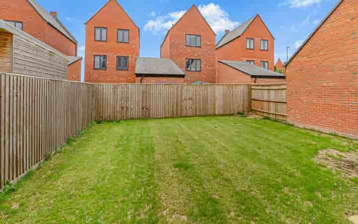 House for sale in Rowan Grove‚  Chesterfield‚ S42