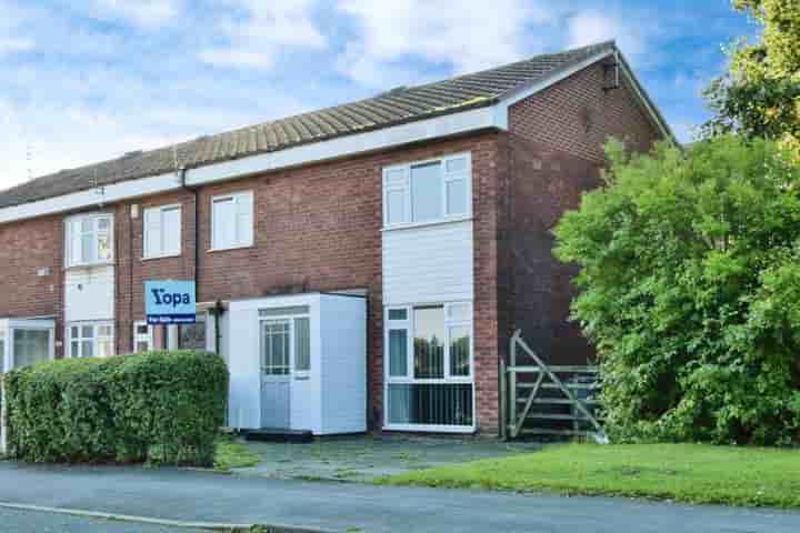 House for sale in Dee Avenue‚  Altrincham‚ WA15