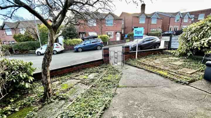 Casa en venta en Belgrave Avenue‚  Oldham‚ OL8