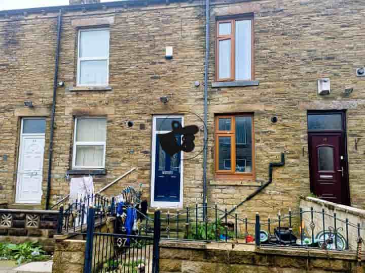 Casa para venda em Oddy Street‚  Bradford‚ BD4