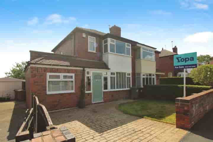 Casa en venta en Carr Gate Mount‚  Wakefield‚ WF2