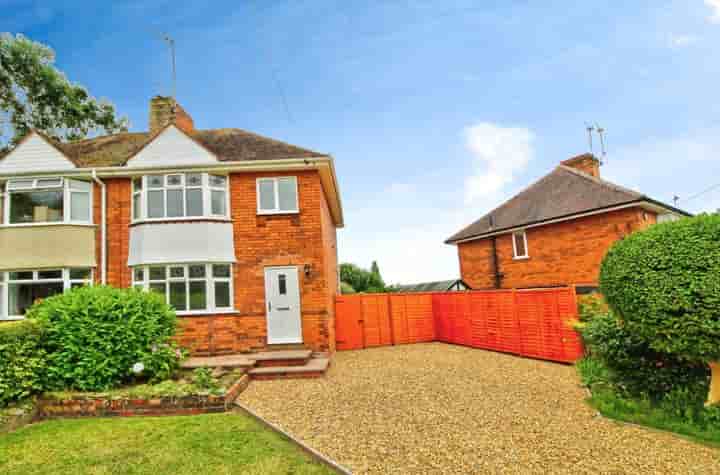 Casa para venda em Stourbridge Road‚  Kidderminster‚ DY10