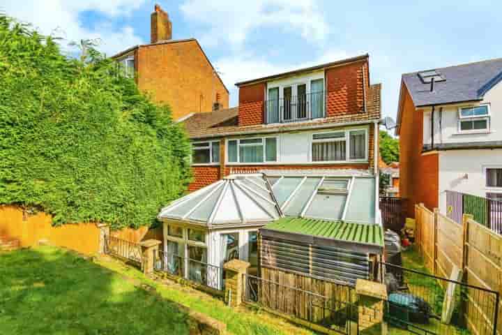 House for sale in Hampstead Road‚  Dorking‚ RH4