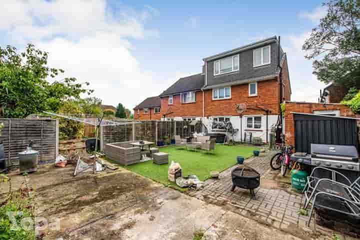 House for sale in Downe Close‚  Welling‚ DA16