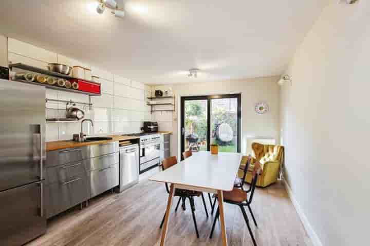 Maison à vendre à Menotti Street‚  London‚ E2