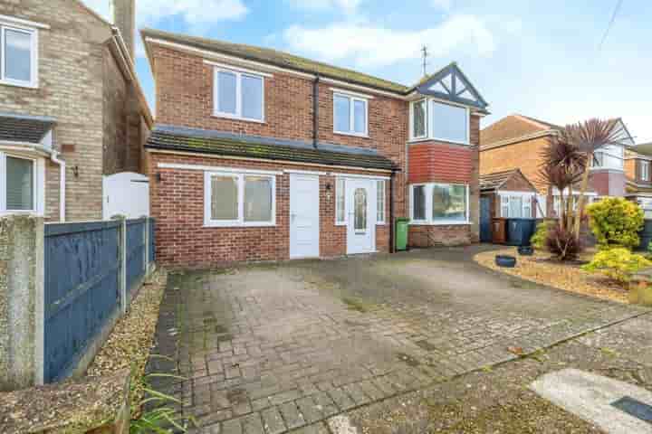 Casa in vendita a Thirsk Drive‚  Lincoln‚ LN6