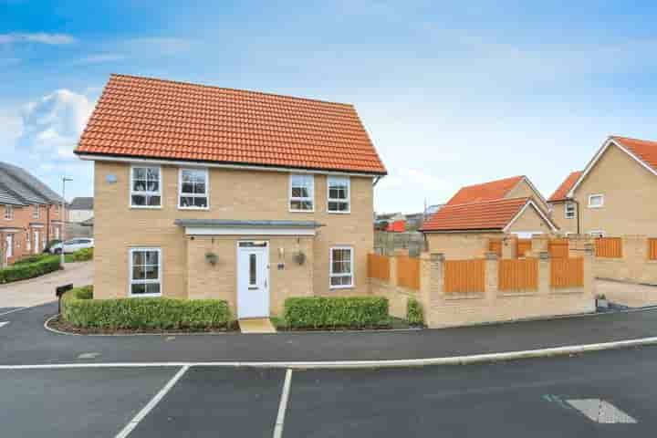 House for sale in Davy Avenue‚  Leeds‚ LS25