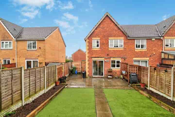 Casa en venta en Whitebeam Close‚  Dudley‚ DY3