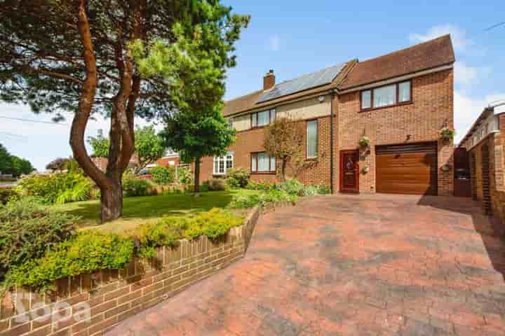 Casa en venta en Hever Court Road‚  Gravesend‚ DA12