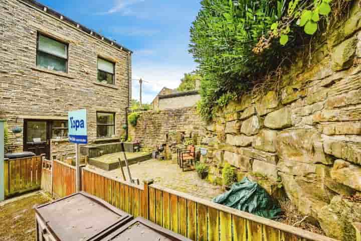 Casa en venta en Cuttlehurst‚  Huddersfield‚ HD8