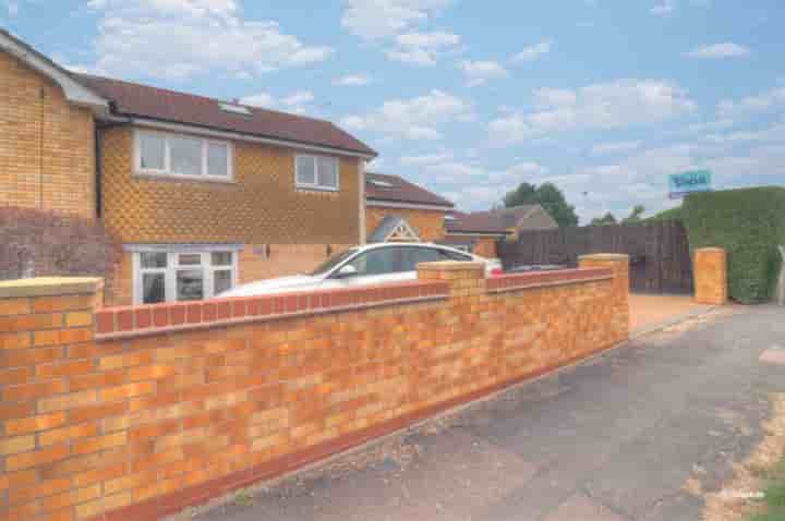 Casa para venda em Nursery Road‚  Leicester‚ LE5