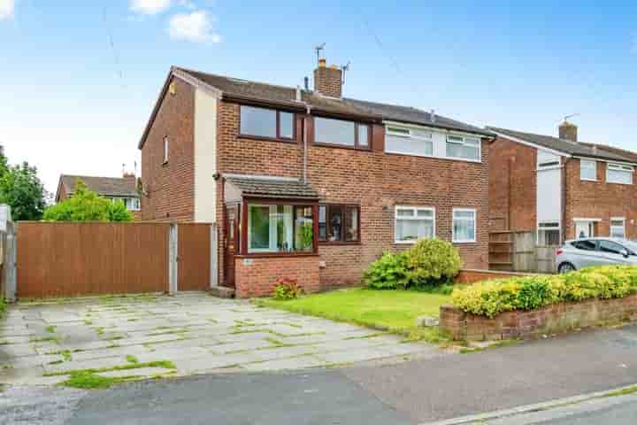 Casa para venda em Camborne Road‚  Warrington‚ WA5