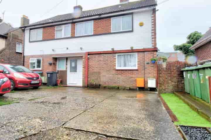 Apartment for sale in Annandale Avenue‚  Bognor Regis‚ PO21