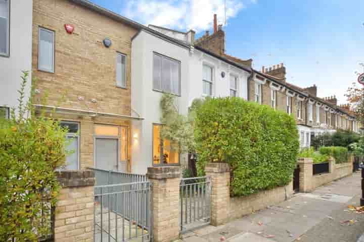 Casa para venda em Highbury Hill‚  London‚ N5