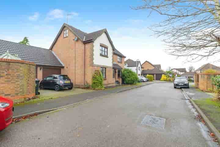 Casa para venda em Woolpack Close‚  Dunstable‚ LU6