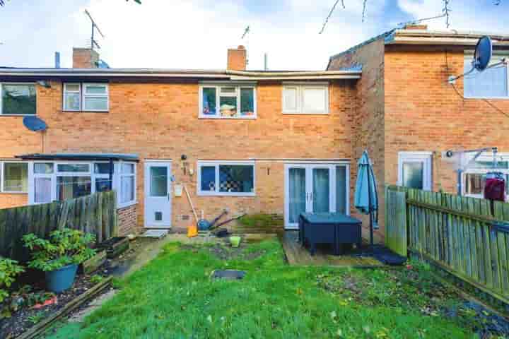 Casa para venda em Bodmin Road‚  Luton‚ LU4