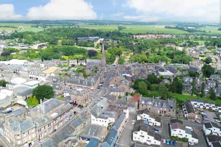 Hus till salu i High Street‚  Brechin‚ DD9