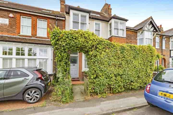 Haus zum Verkauf in Falconer Road‚  Bushey‚ WD23