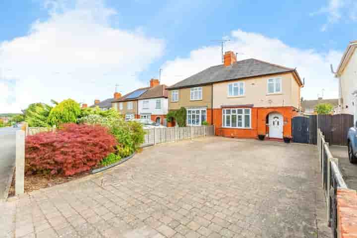 Casa en venta en Main Road‚  Northampton‚ NN5