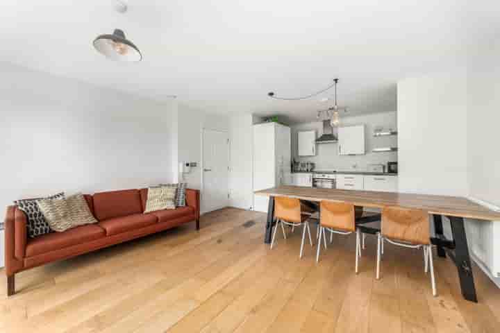 Apartment for sale in Glengall Road‚  London‚ SE15