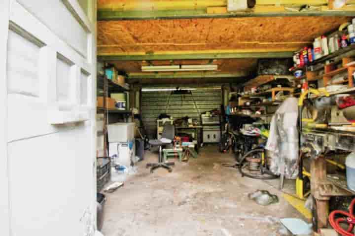 House for sale in Marshalls Drive‚  Romford‚ RM1