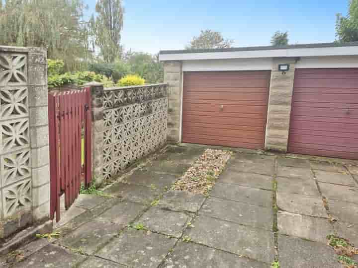 Casa para venda em Hawne Lane‚  Halesowen‚ B63