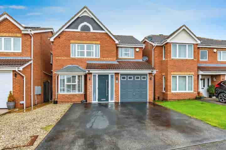 House for sale in Longdale Croft‚  Barnsley‚ S71