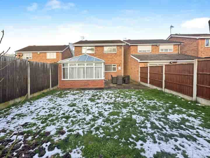 Casa para venda em Northover Close‚  Wolverhampton‚ WV9