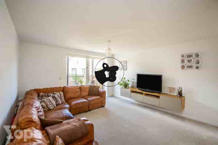 Apartment for sale in Ashmore Close‚  Dartford‚ DA1