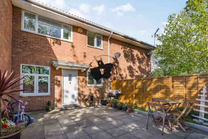 Casa in vendita a Guild Road‚  Erith‚ DA8