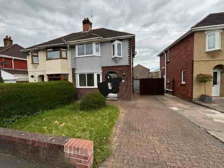 Casa para venda em Somerton Road‚  Newport‚ NP19