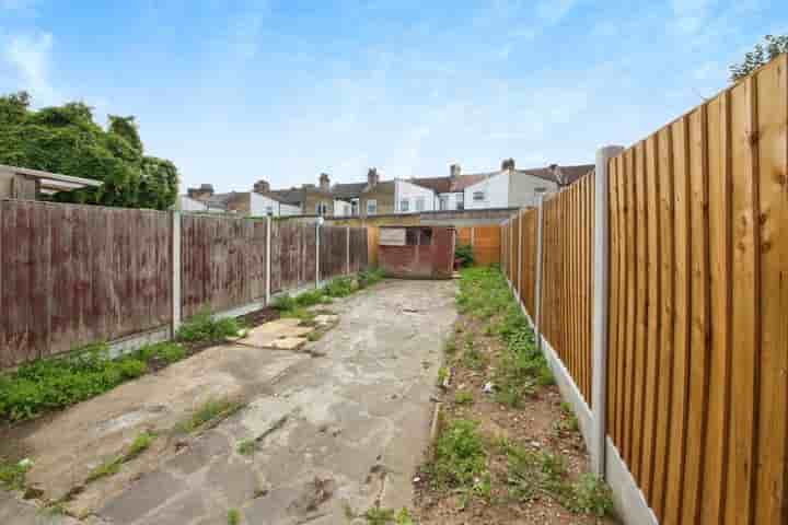 Casa in vendita a Harvey Road‚  Ilford‚ IG1