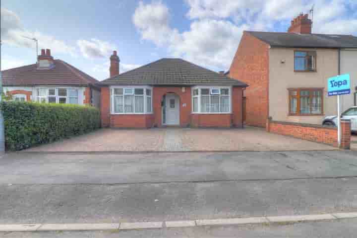 Casa para venda em Manor Road‚  Leicester‚ LE4